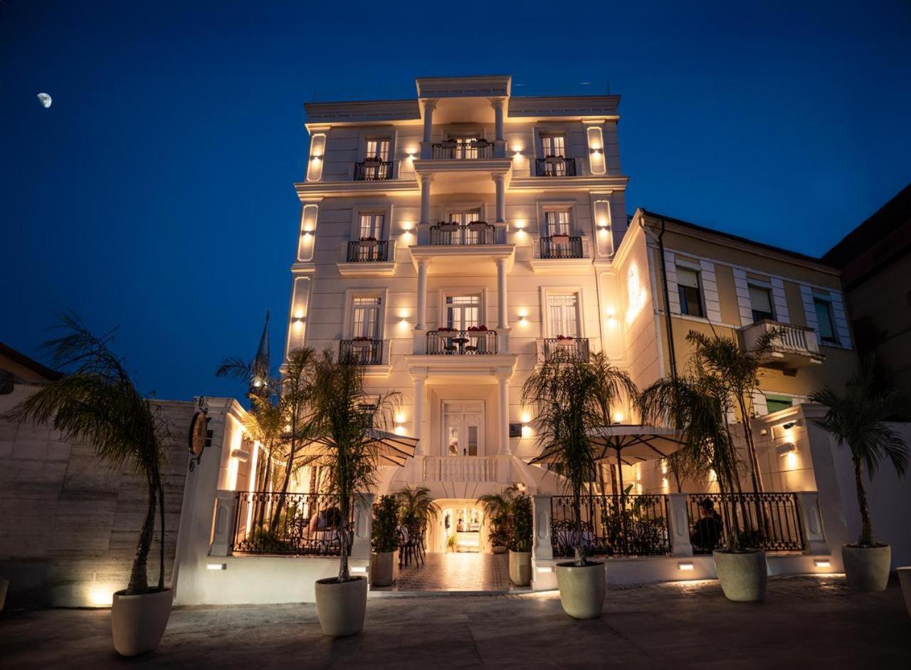 Art Gallery Boutique Hotel Дуррес Экстерьер фото