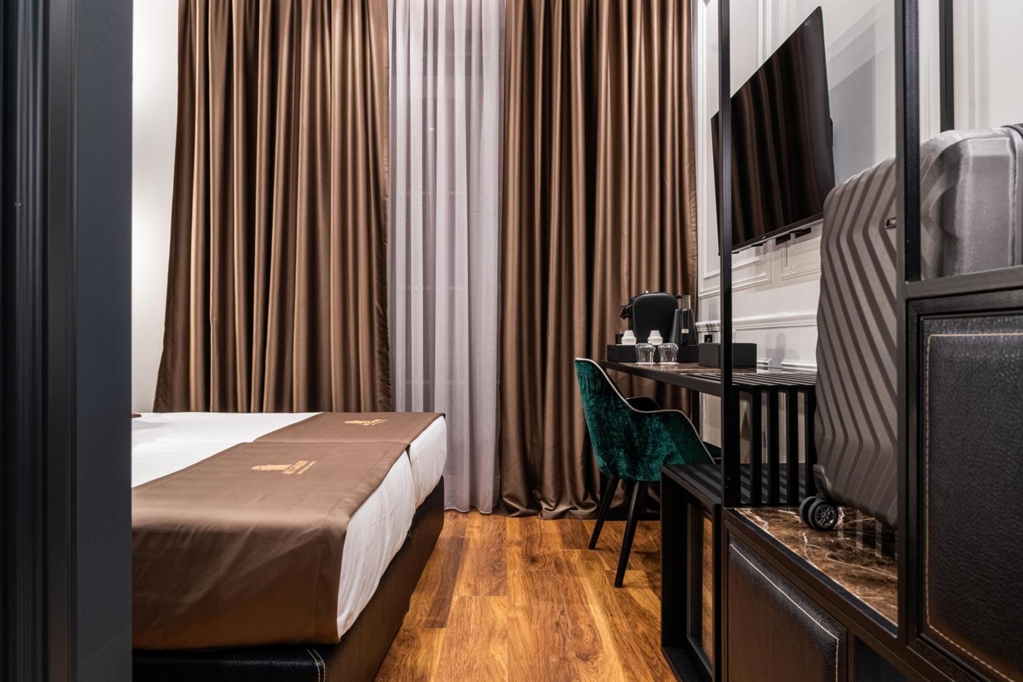 Art Gallery Boutique Hotel Дуррес Экстерьер фото